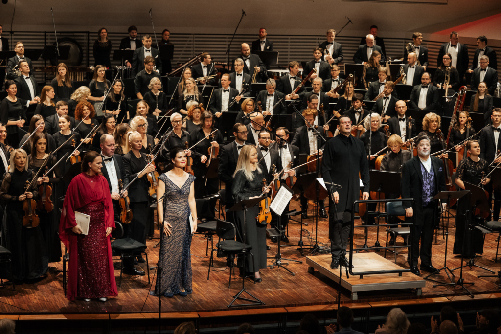 54913973545_72b43fb70e_k