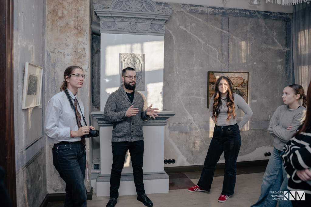 54944666012_57f9338958_k