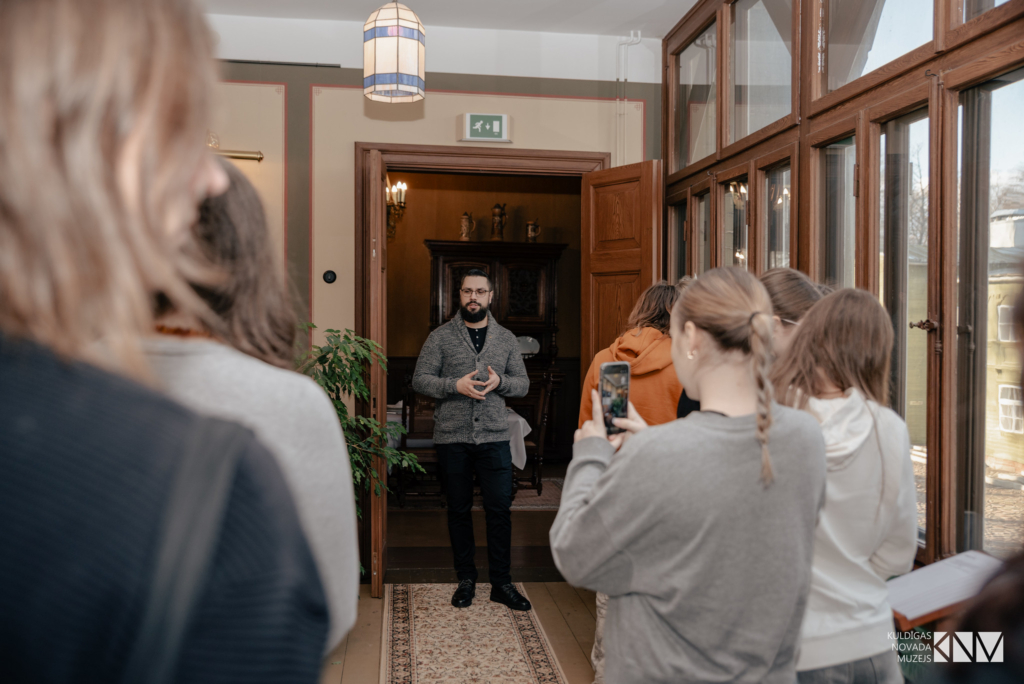 54945856140_a0b727e8b1_k