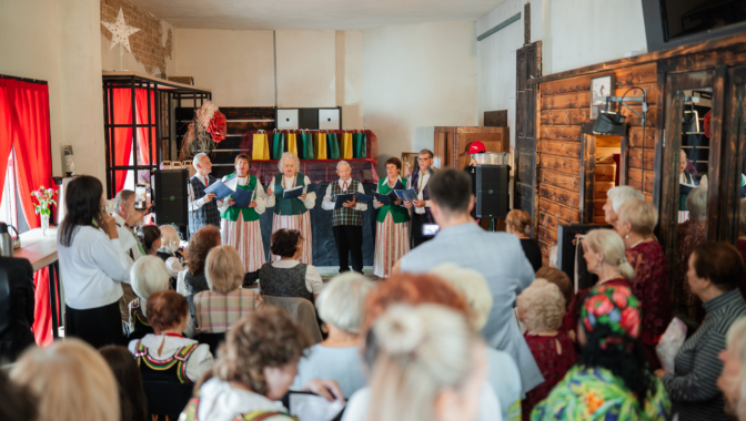 Mazākumtautību kopienas vienojas dziesmās un dejās Liepājā